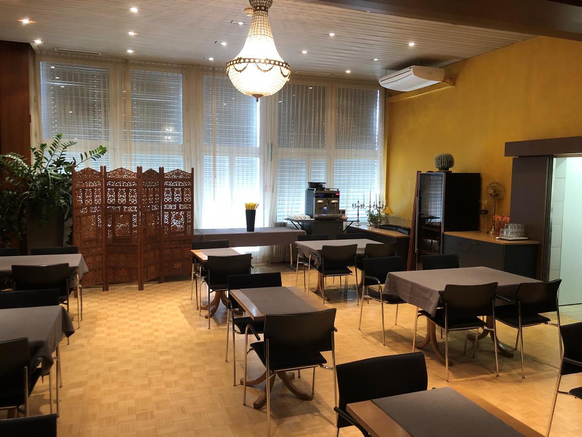 兹斯酒店 韦廷根 外观 照片